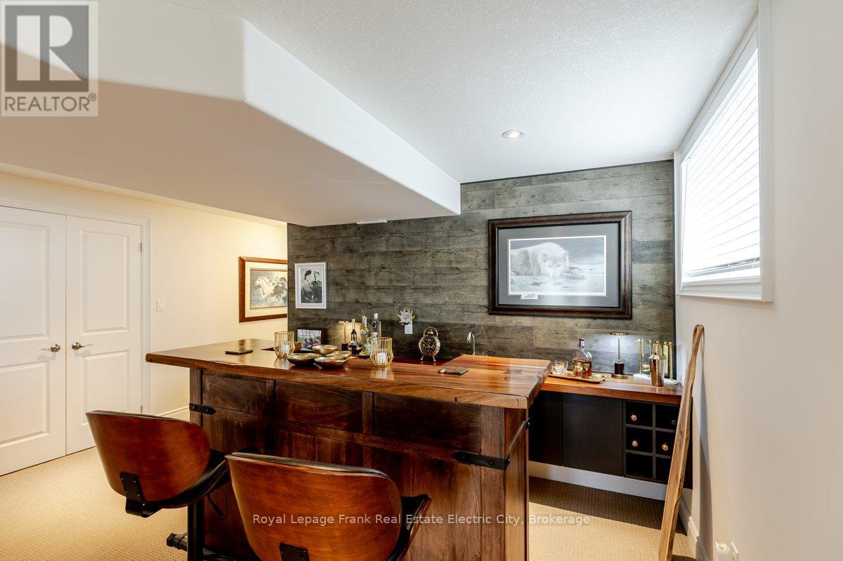 519 Grange Way, Peterborough, Ontario  K9H 0G4 - Photo 33 - X13683440