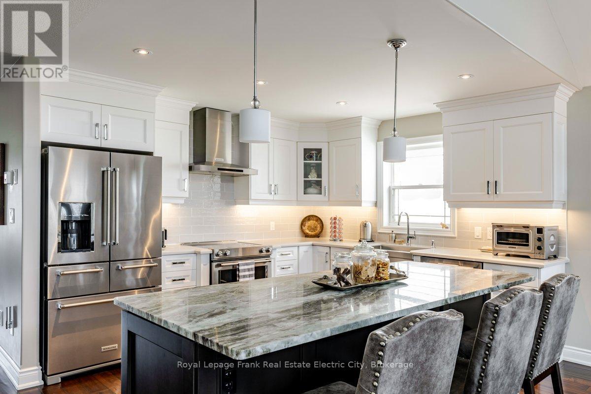 519 Grange Way, Peterborough, Ontario  K9H 0G4 - Photo 9 - X13683440