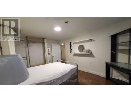 32 SHANDON DRIVE, Toronto, Ontario