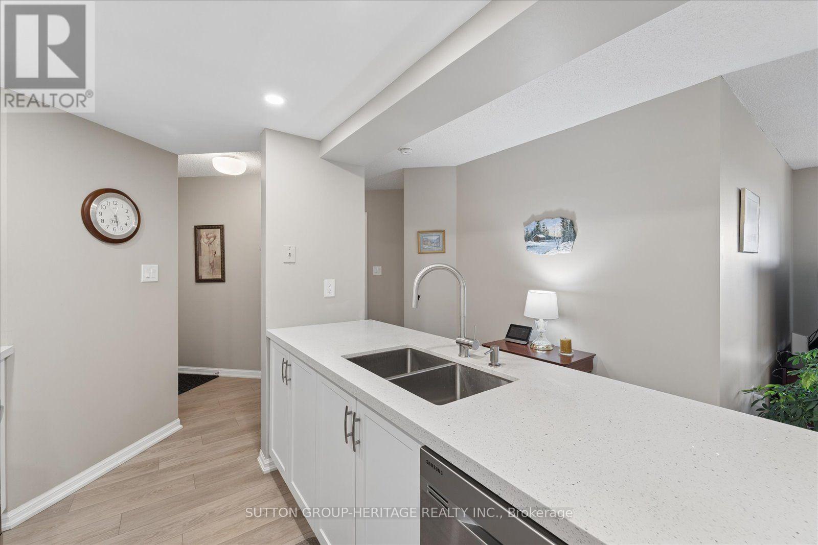 615 - 712 Rossland Road E, Whitby, Ontario  L1N 9E8 - Photo 15 - E13683444