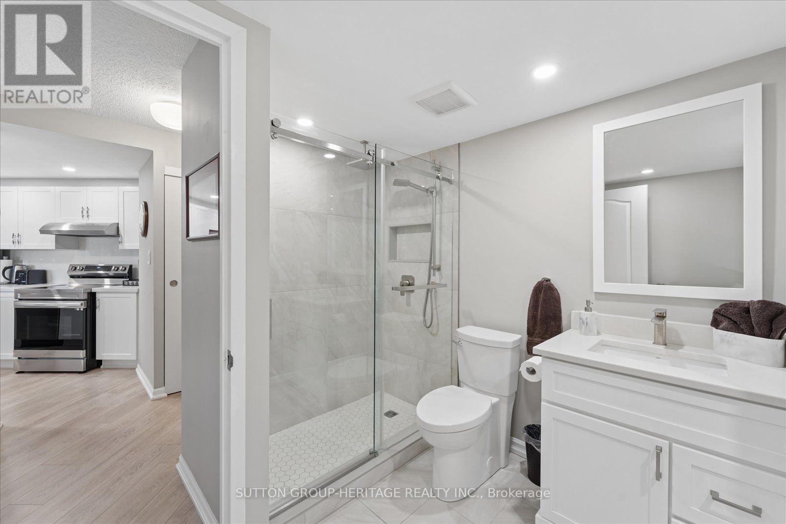 615 - 712 Rossland Road E, Whitby, Ontario  L1N 9E8 - Photo 30 - E13683444