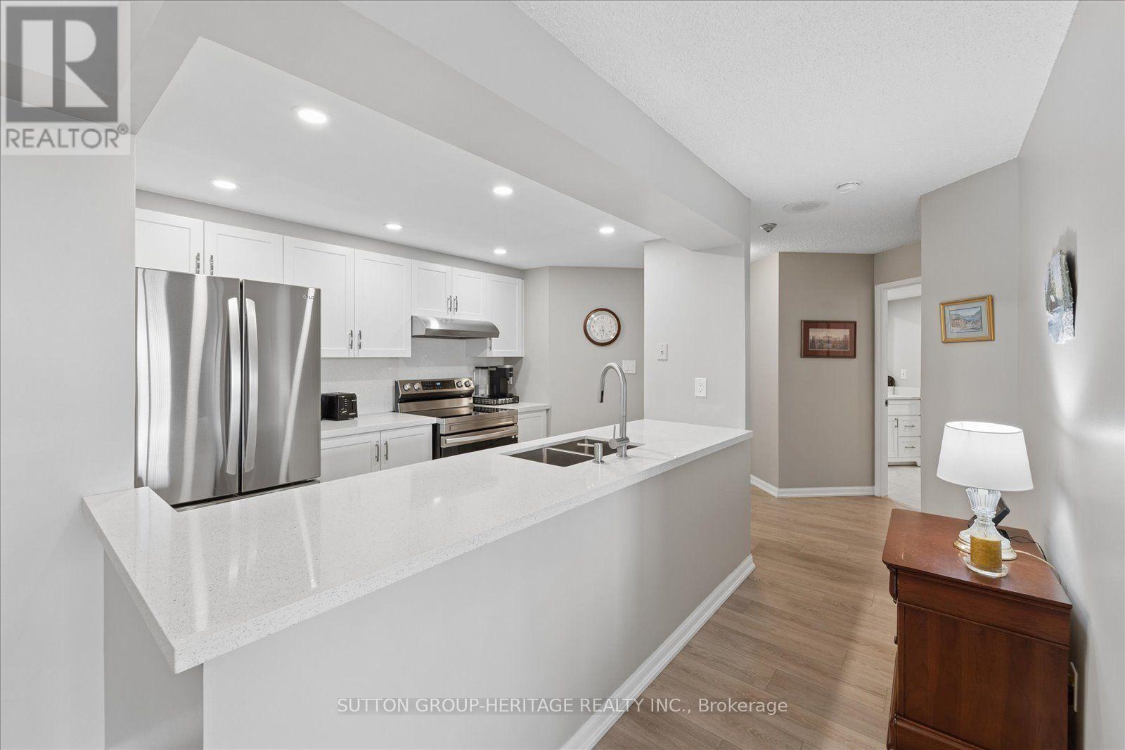 615 - 712 Rossland Road E, Whitby, Ontario  L1N 9E8 - Photo 9 - E13683444