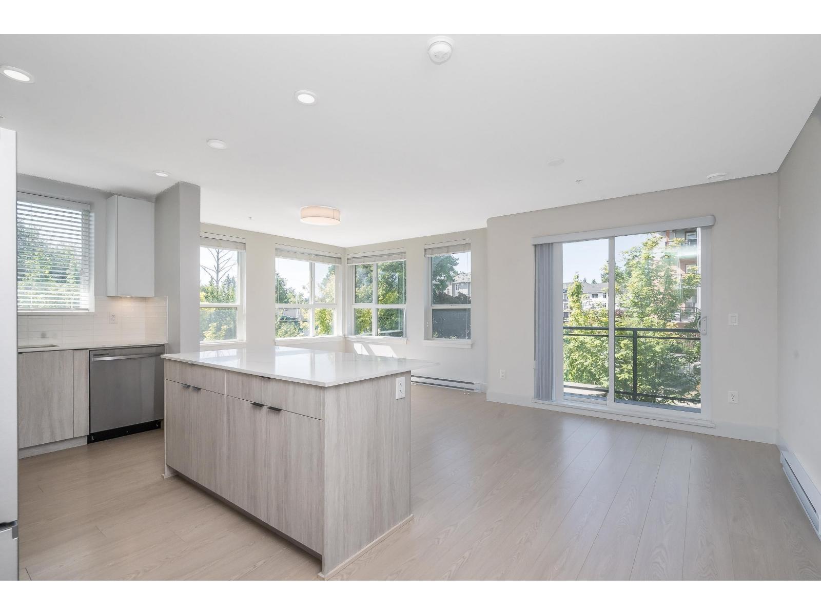 218 5486 199a Street, Langley, British Columbia V3A 1J6 - Photo 5 - R3155443
