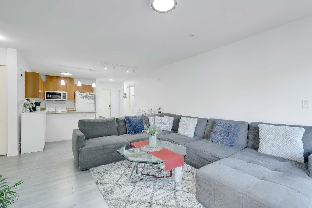 419 12083 92a Avenue, Surrey, British Columbia  V3V 8C8 - Photo 13 - R3156235