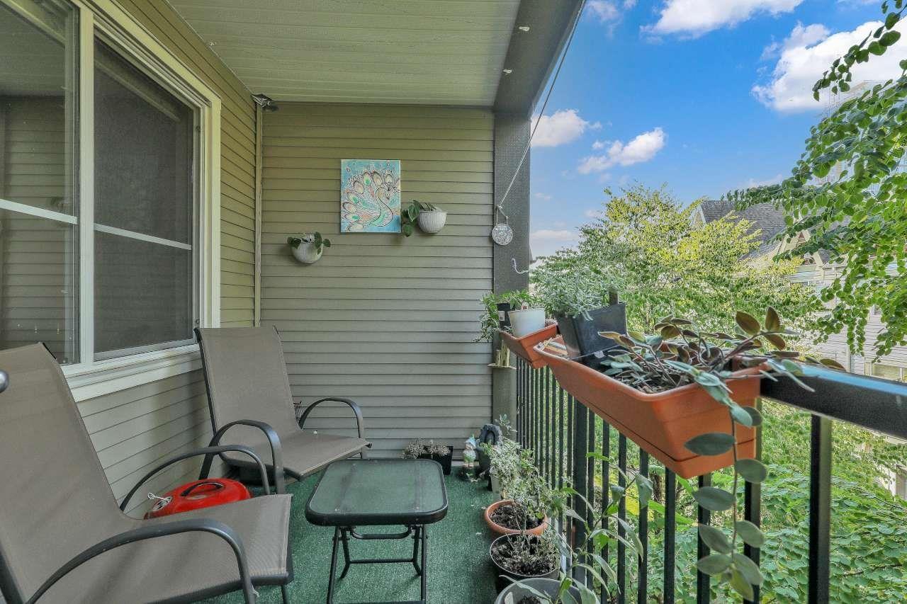 419 12083 92a Avenue, Surrey, British Columbia  V3V 8C8 - Photo 4 - R3156235