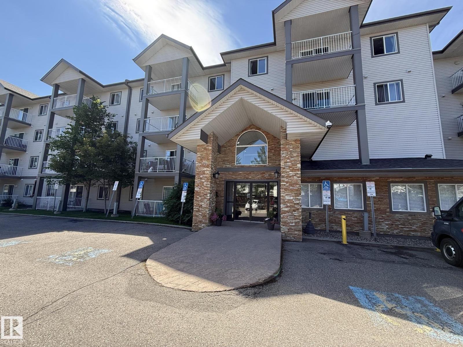 #205 3425 19 ST NW, Edmonton
