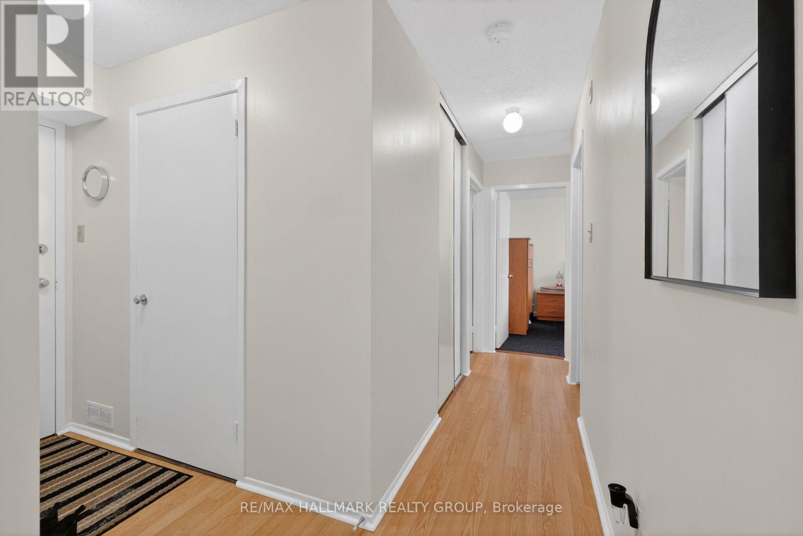 102 - 280 Brittany Drive, Ottawa, Ontario K1K 4M4 - Photo 12 - X13683282