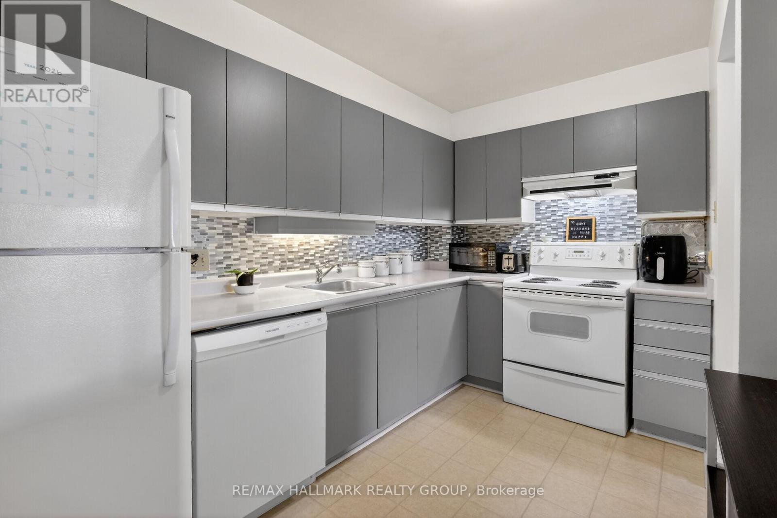 102 - 280 Brittany Drive, Ottawa, Ontario K1K 4M4 - Photo 9 - X13683282