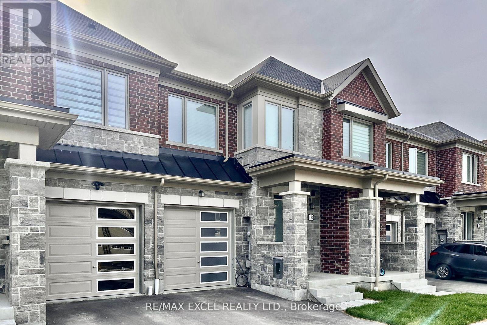18 Flower Garden Trail, Whitchurch-Stouffville, Ontario  L4A 4V4 - Photo 2 - N13683222