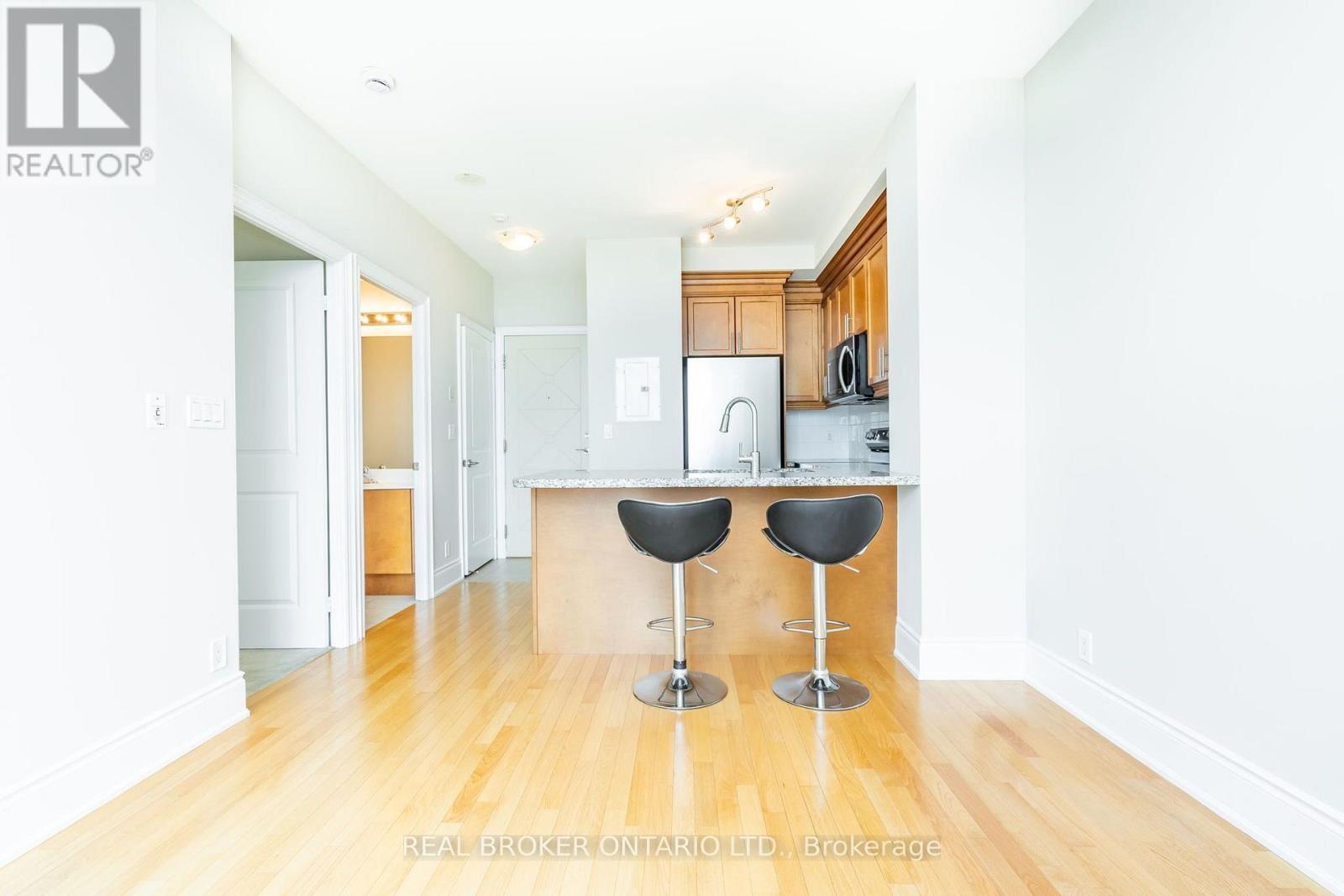 Ph208 - 18 Harding Boulevard, Richmond Hill, Ontario  L4C 0T3 - Photo 3 - N13683280
