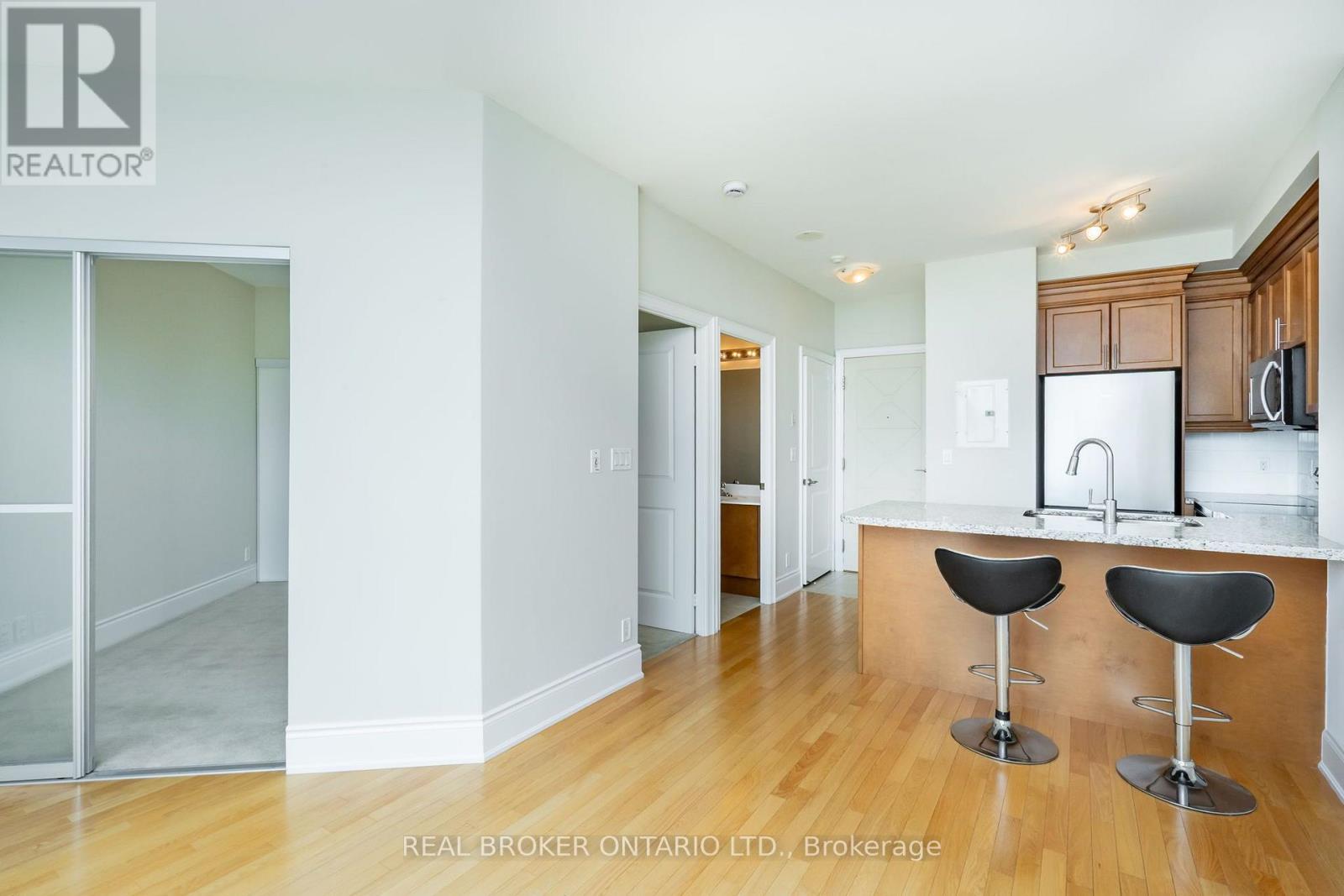 Ph208 - 18 Harding Boulevard, Richmond Hill, Ontario  L4C 0T3 - Photo 7 - N13683280