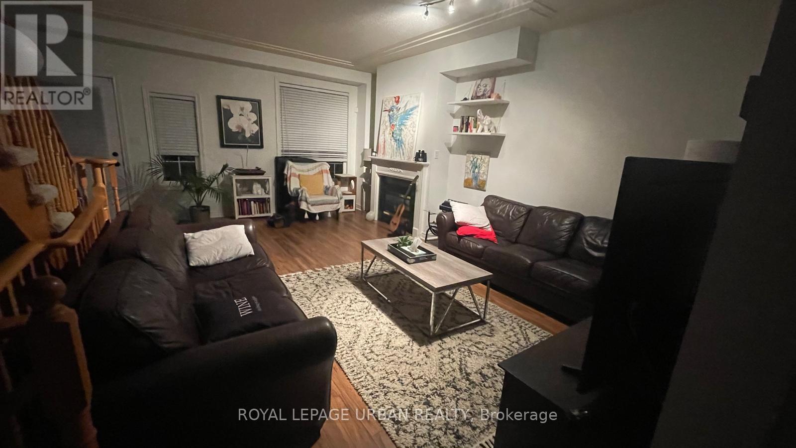 47 - 10 Post Oak Drive, Richmond Hill, Ontario L4E 4H7 - Photo 2 - N13683294