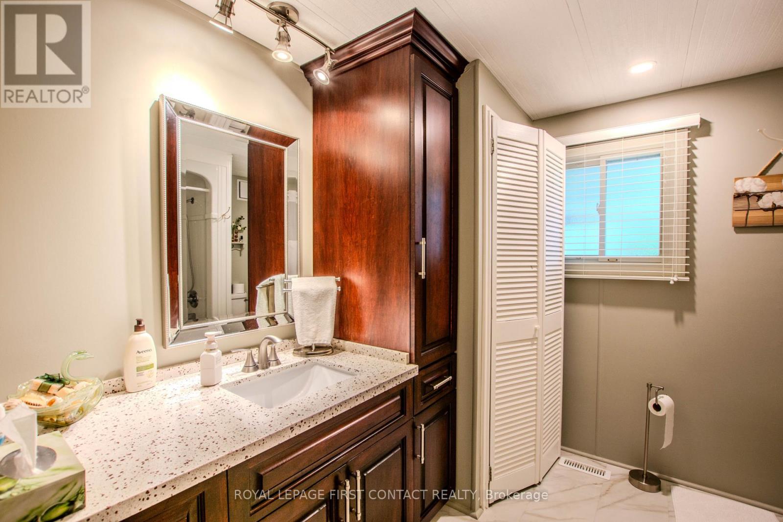 3 Honeysuckle Lane, Innisfil, Ontario  L9S 1M5 - Photo 25 - N13683312