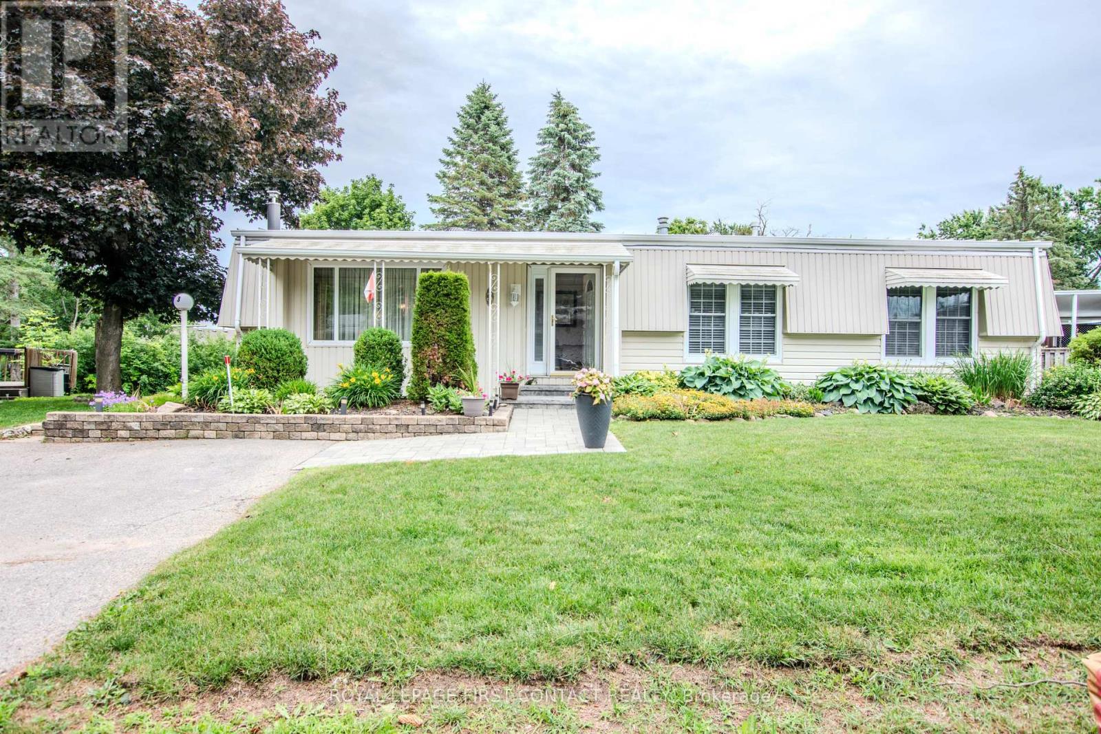 3 Honeysuckle Lane, Innisfil, Ontario  L9S 1M5 - Photo 4 - N13683312
