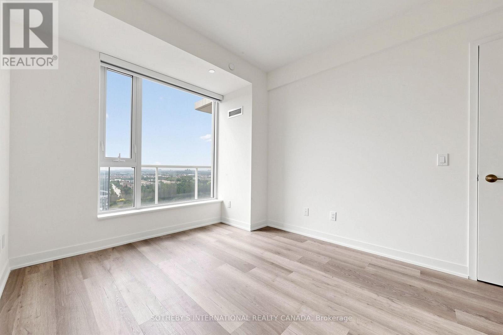 1323 - 2 David Eyer Road, Richmond Hill, Ontario  L4S 0N6 - Photo 12 - N13683322