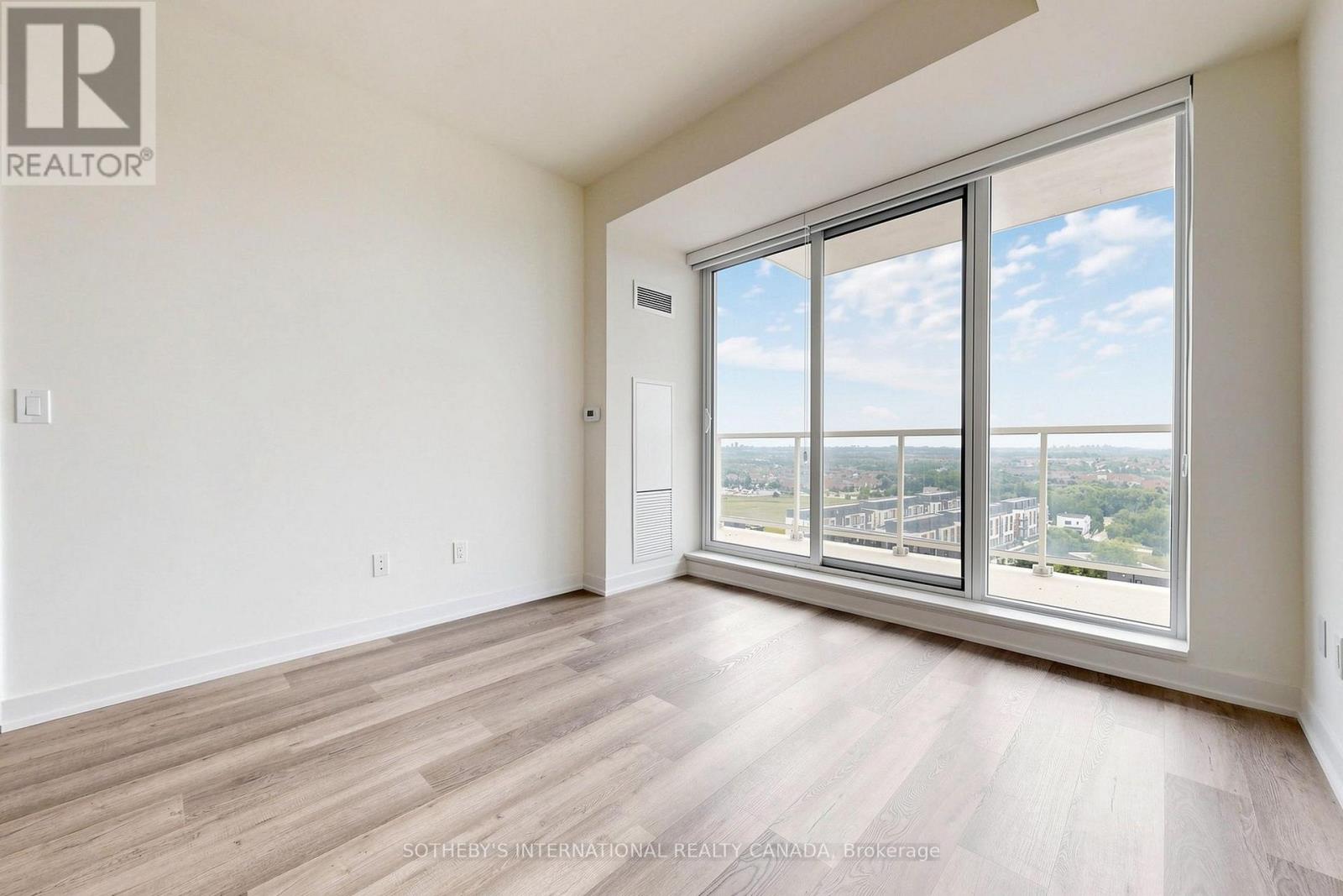 1323 - 2 David Eyer Road, Richmond Hill, Ontario  L4S 0N6 - Photo 6 - N13683322