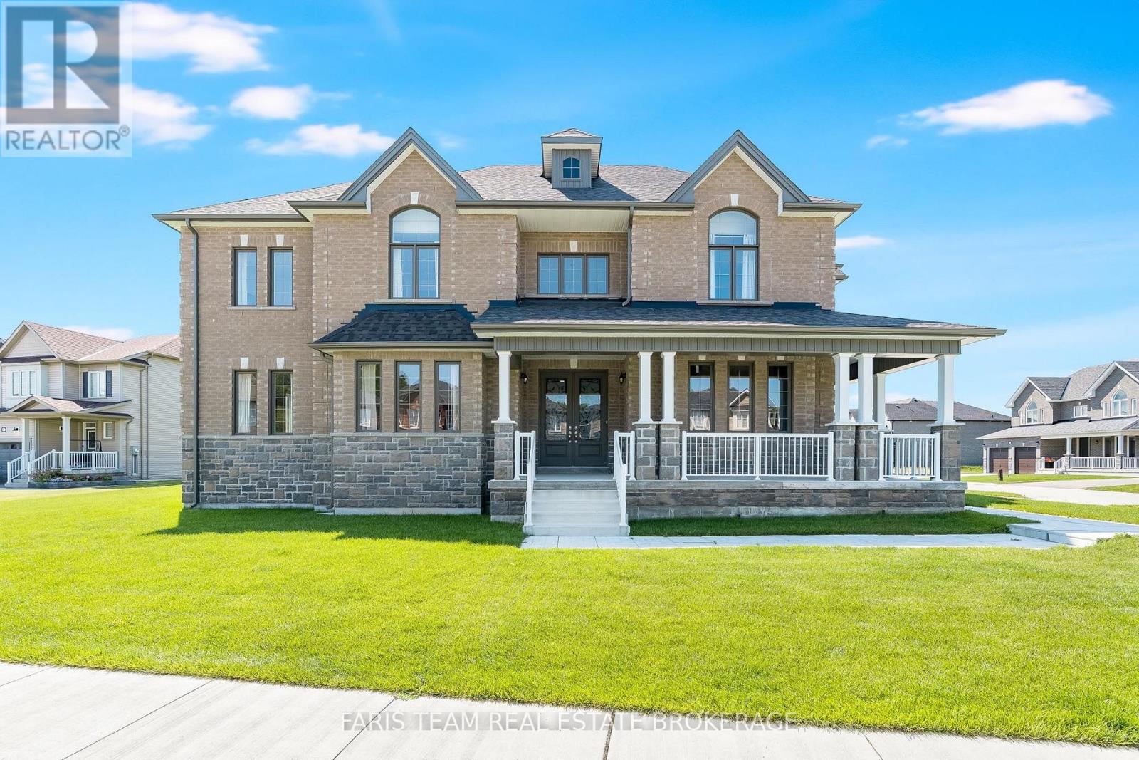 63 Wood Crescent, Essa, Ontario  L3W 0M5 - Photo 1 - N13683414