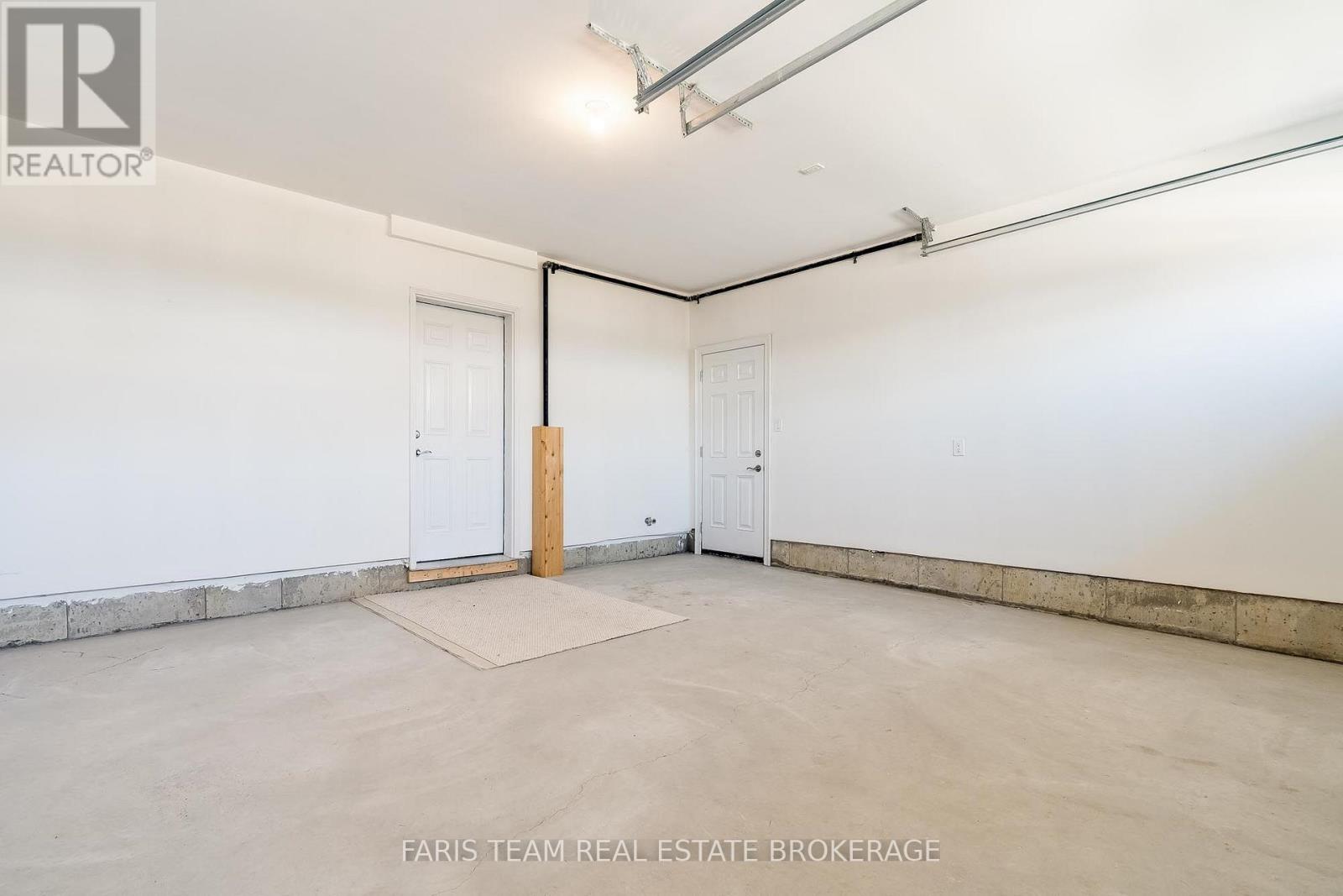63 Wood Crescent, Essa, Ontario  L3W 0M5 - Photo 38 - N13683414