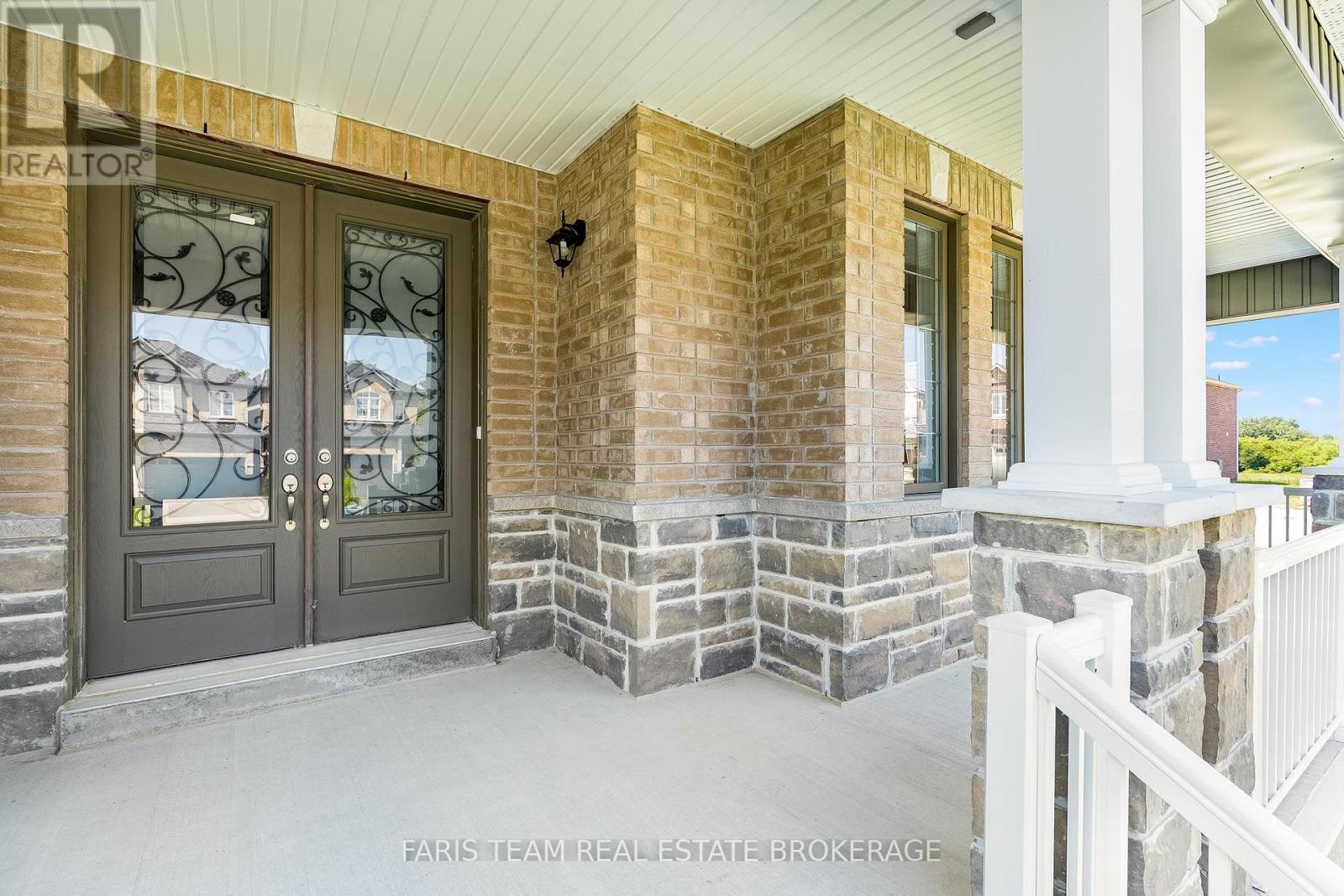 63 Wood Crescent, Essa, Ontario  L3W 0M5 - Photo 4 - N13683414