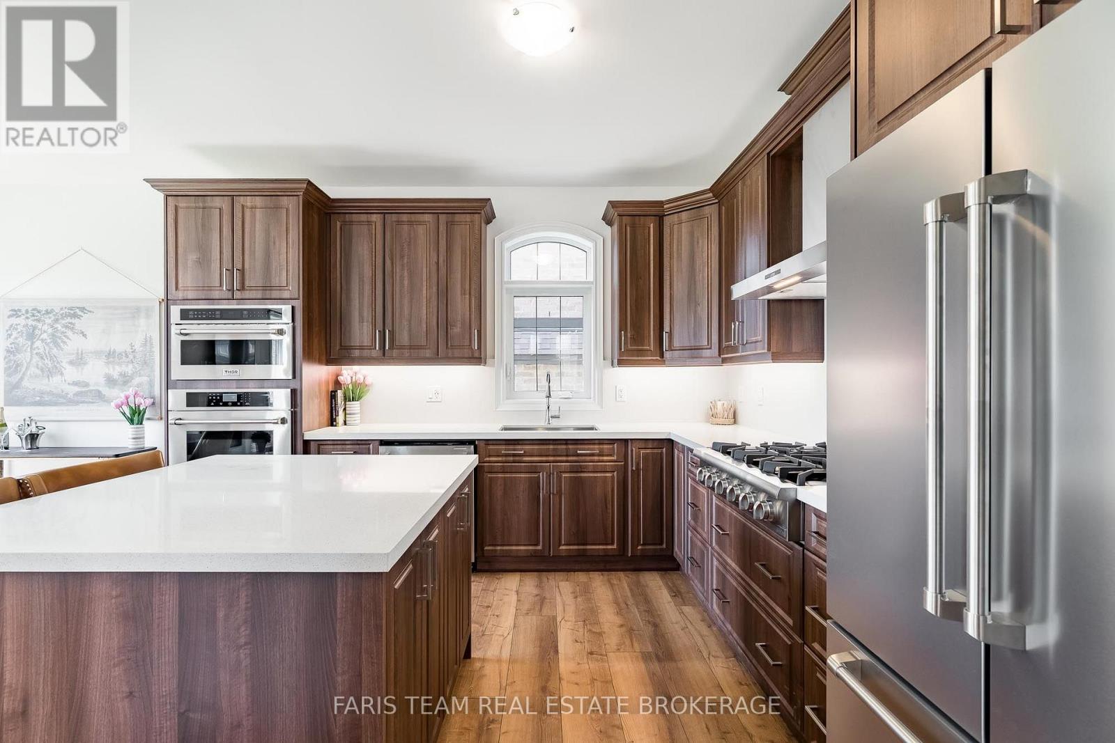 63 Wood Crescent, Essa, Ontario  L3W 0M5 - Photo 6 - N13683414
