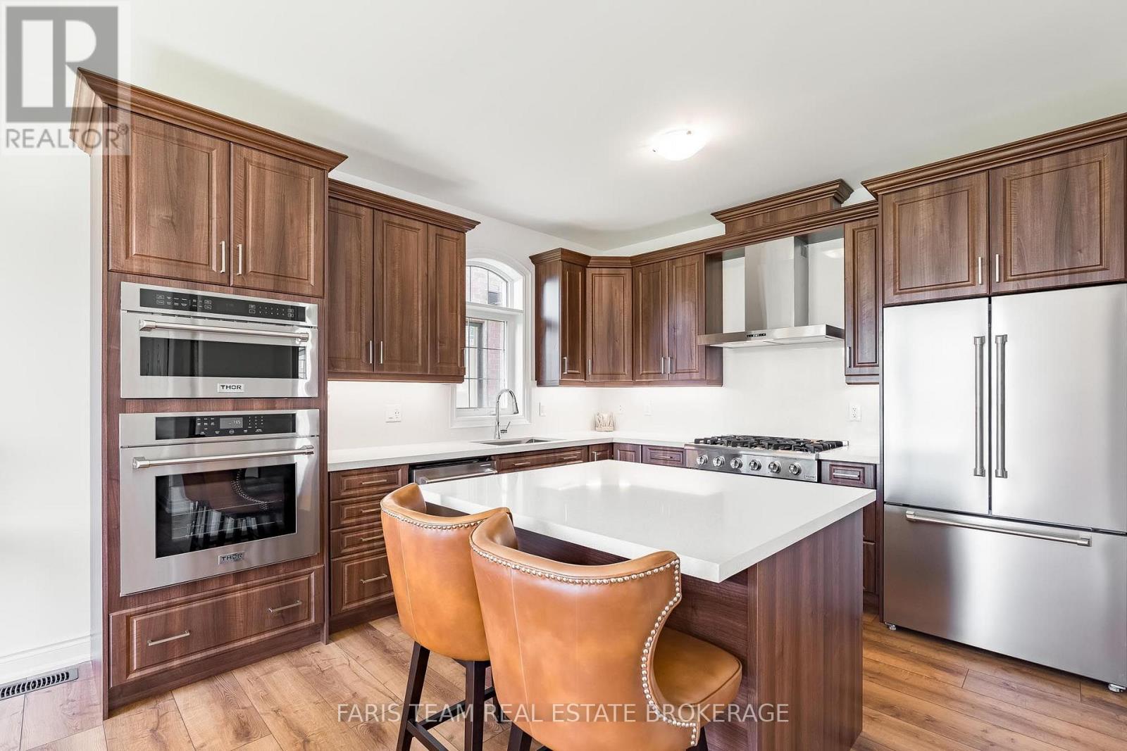 63 Wood Crescent, Essa, Ontario  L3W 0M5 - Photo 7 - N13683414