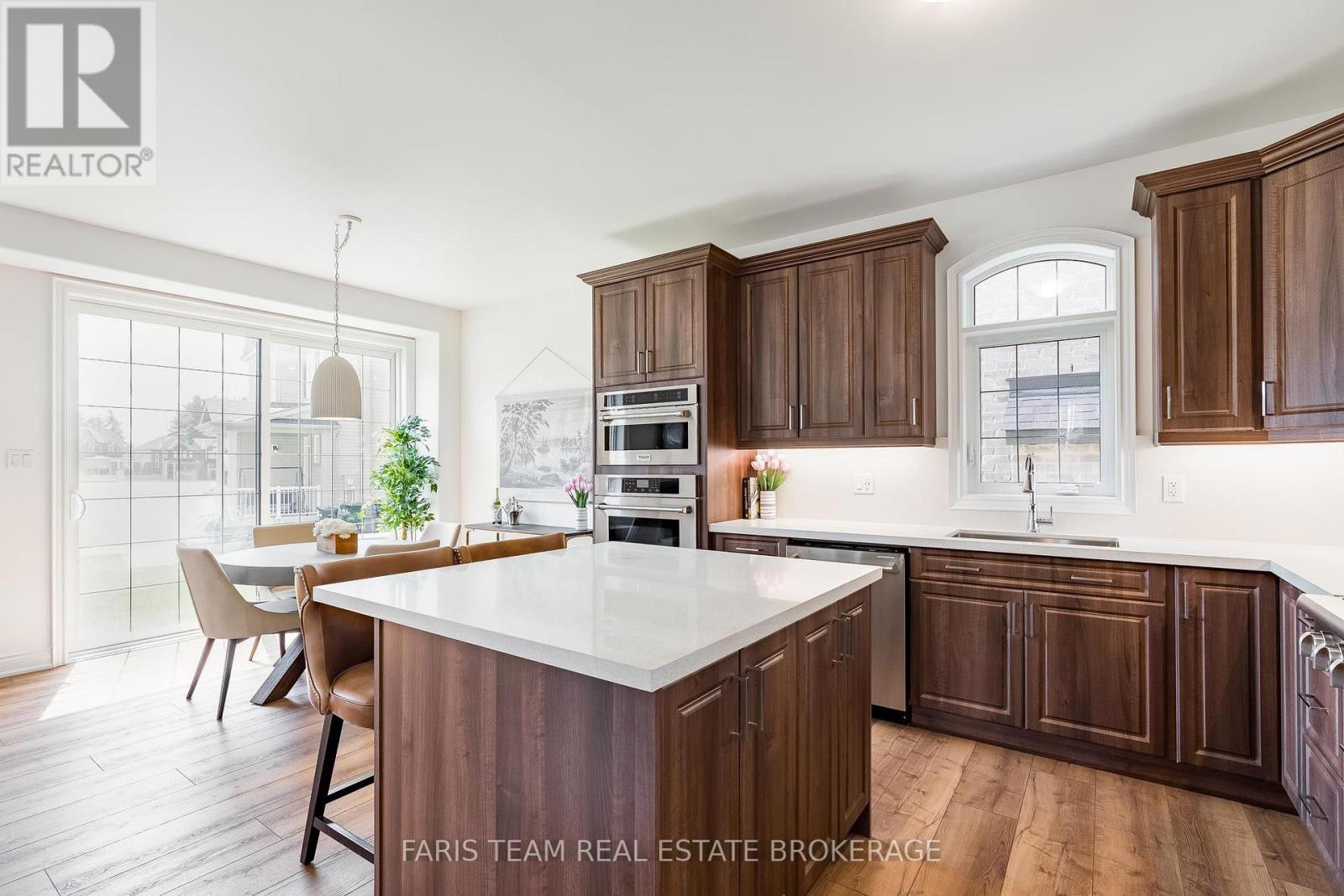 63 Wood Crescent, Essa, Ontario  L3W 0M5 - Photo 9 - N13683414