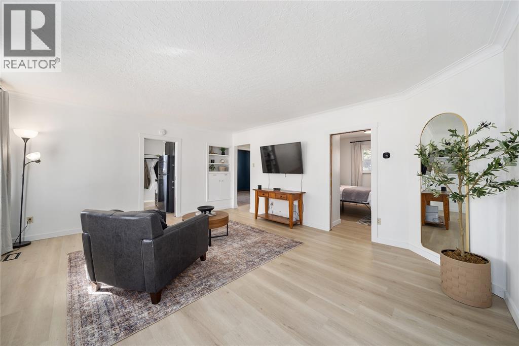236 Paget Street, St Clair, Ontario  N0N 1G0 - Photo 6 - 26020041