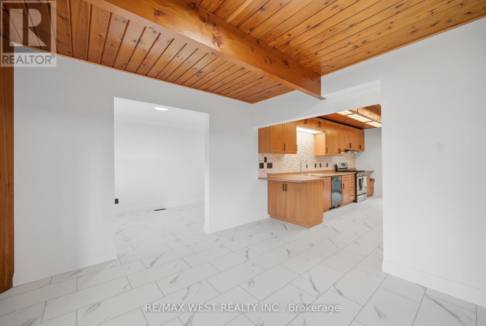 61 Antigua Drive, Wasaga Beach, Ontario  L9Z 2S3 - Photo 15 - S13683338