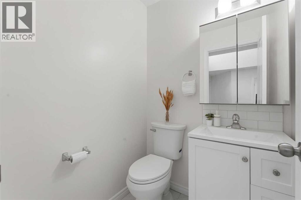 50 Somerglen Park SW, Calgary, Alberta  T2Y 3M5 - Photo 19 - A2336677