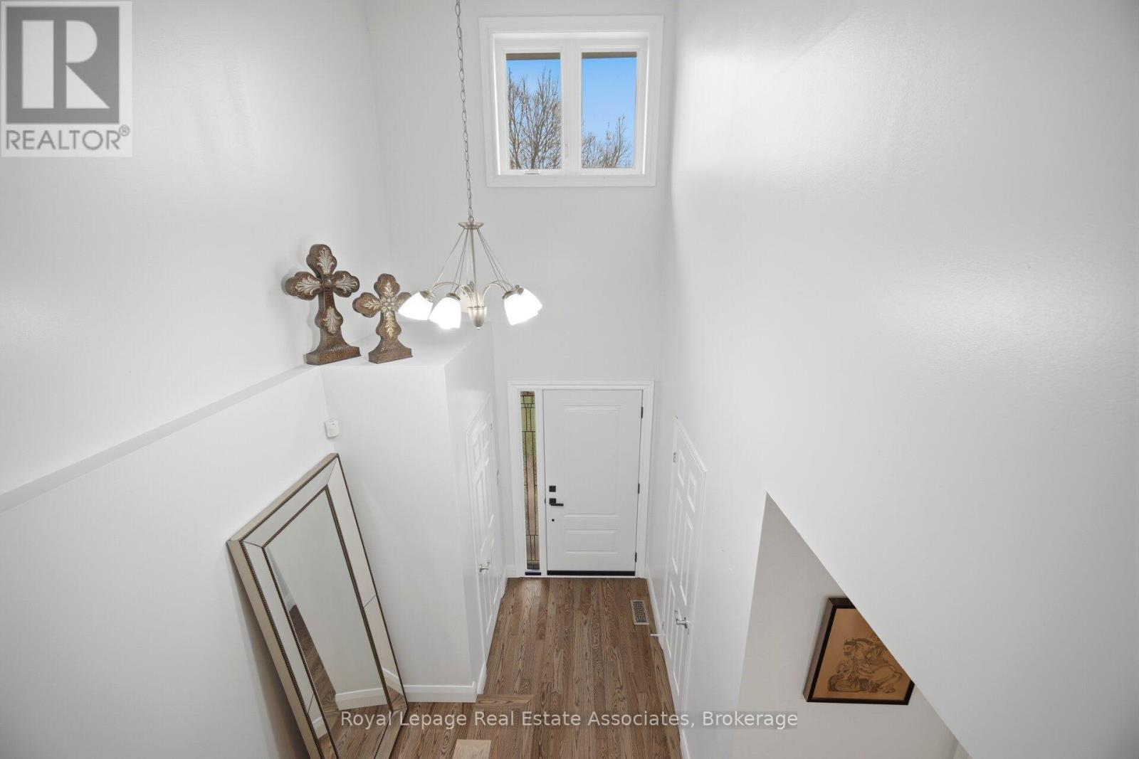 4119 Continental Drive, Burlington, Ontario  L7M 4L1 - Photo 11 - W13683202