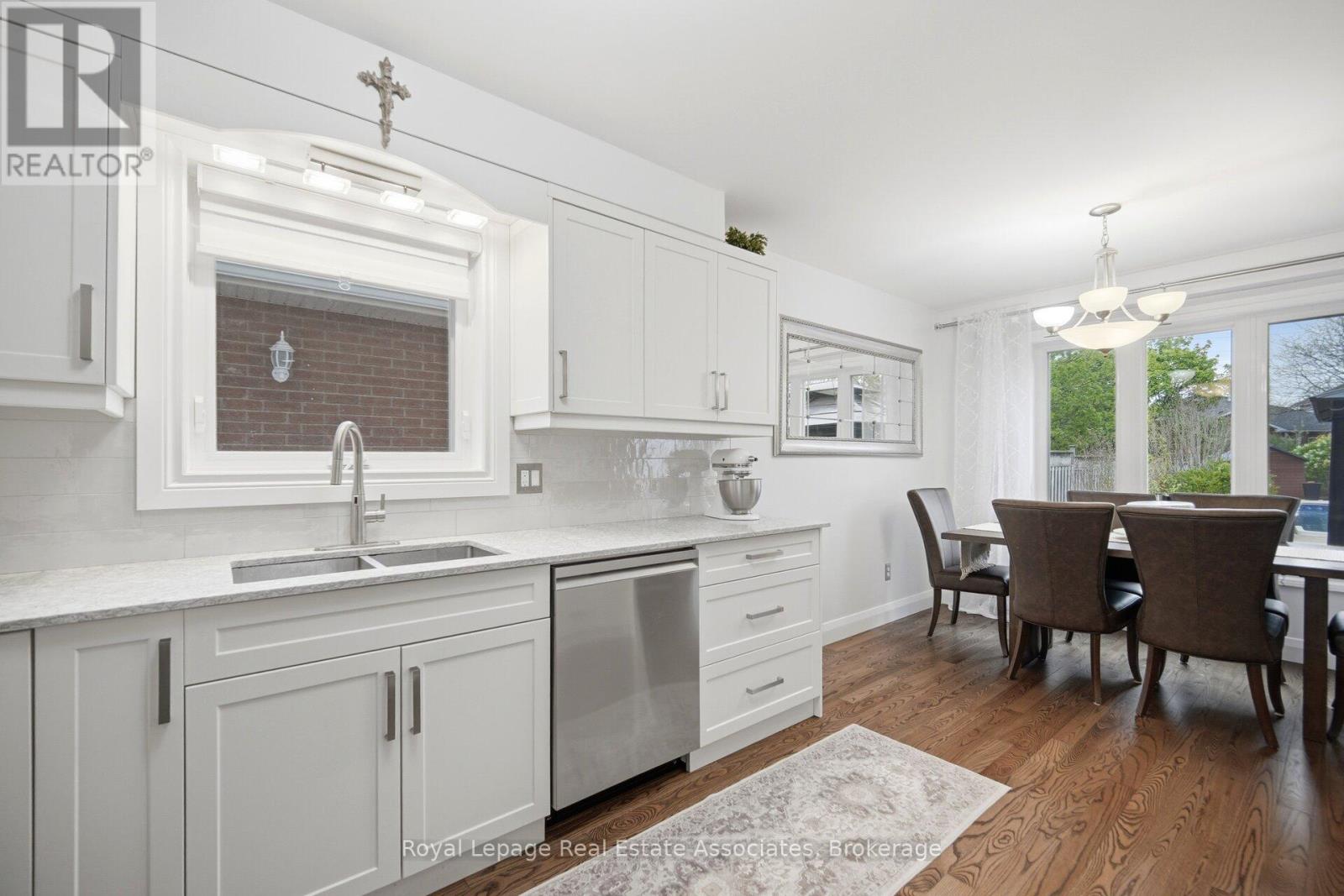4119 Continental Drive, Burlington, Ontario  L7M 4L1 - Photo 19 - W13683202