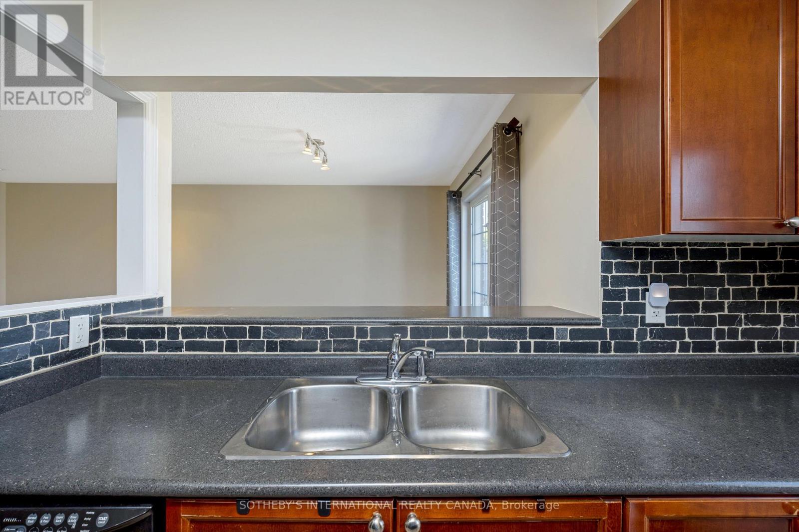 623 Frank Place, Milton, Ontario L9T 0R1 - Photo 11 - W13683236