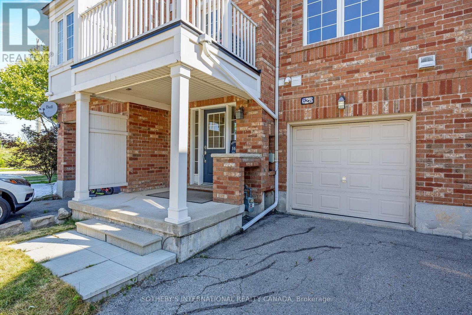 623 Frank Place, Milton, Ontario L9T 0R1 - Photo 2 - W13683236