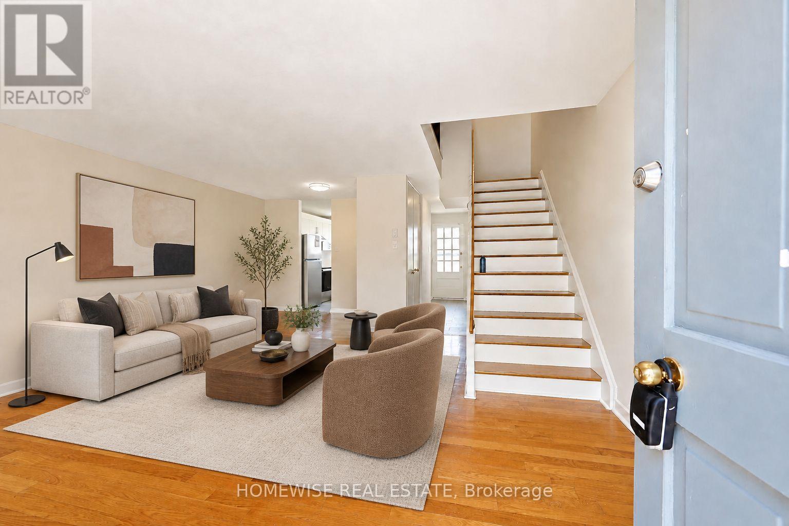 33 - 1400 Winding Trail, Mississauga, Ontario L4X 1W9 - Photo 2 - W13683302