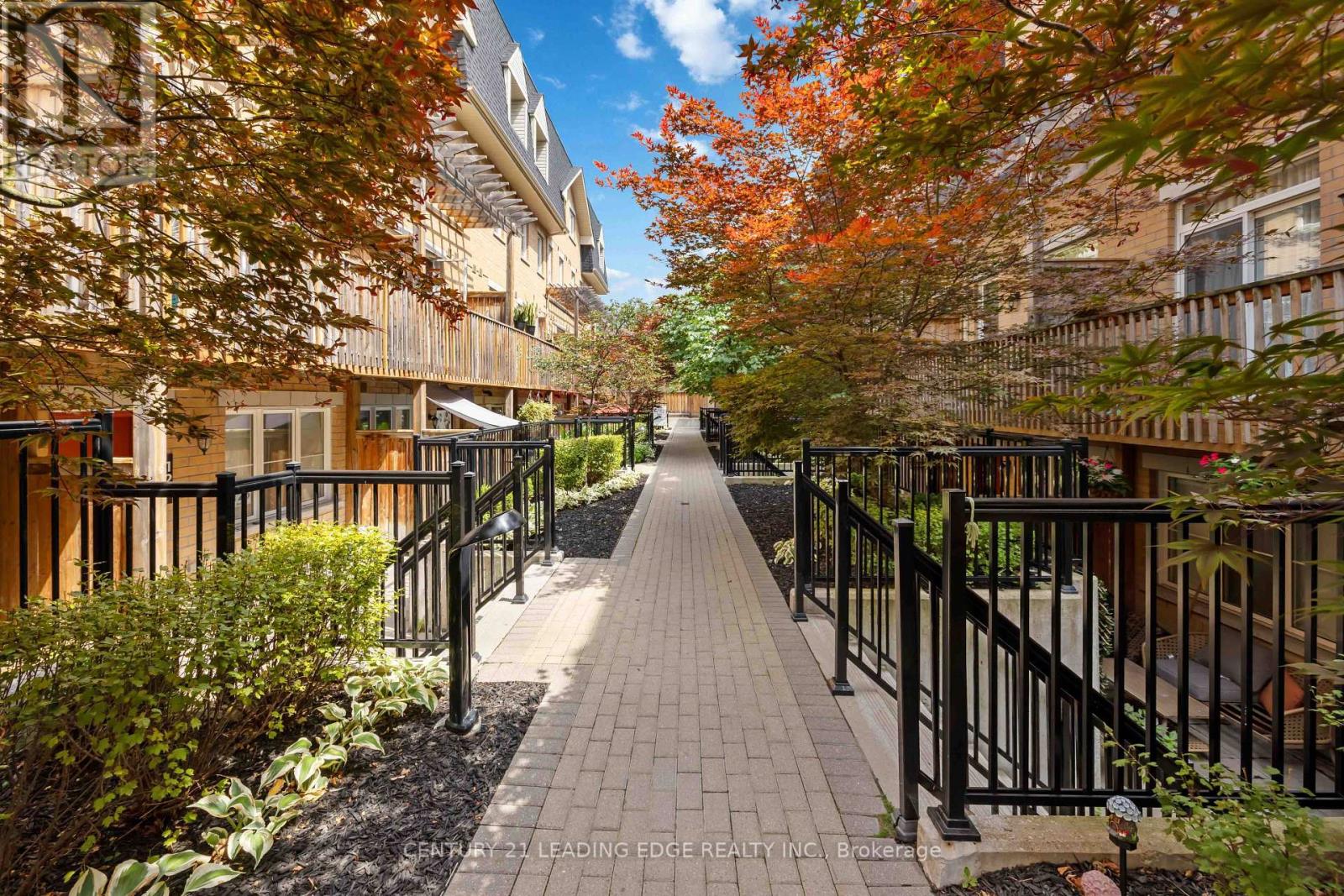121 - 380 Hopewell Avenue, Toronto, Ontario  M6E 2S2 - Photo 1 - W13683362