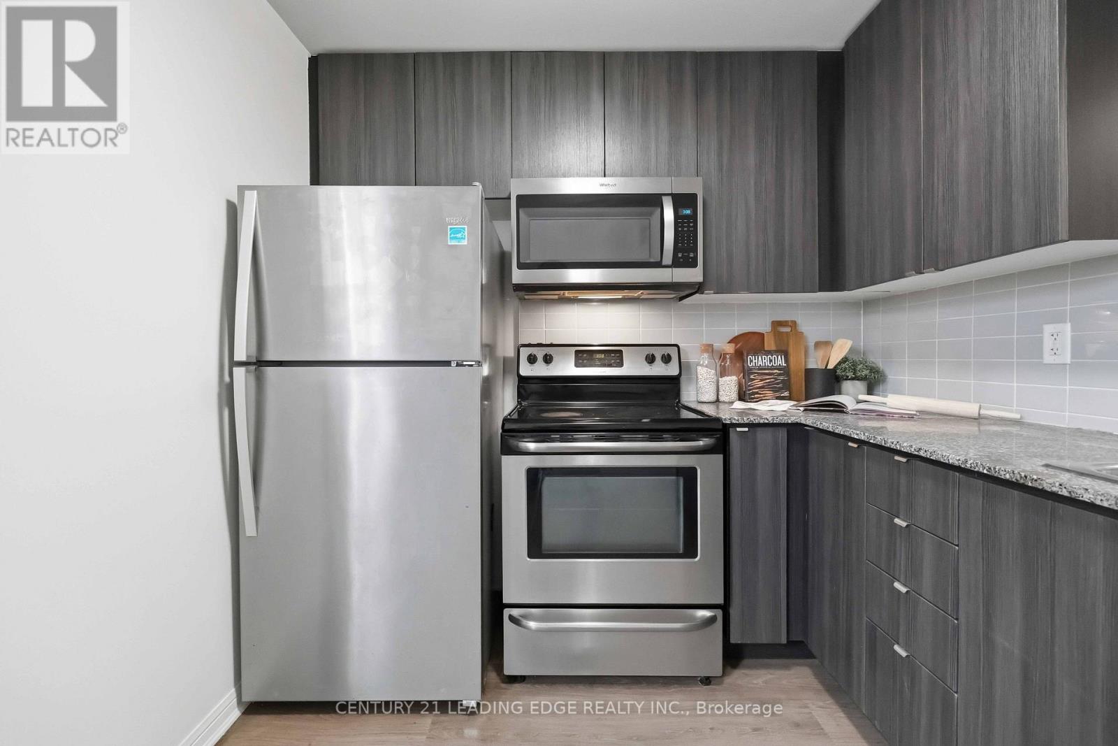 121 - 380 Hopewell Avenue, Toronto, Ontario  M6E 2S2 - Photo 16 - W13683362