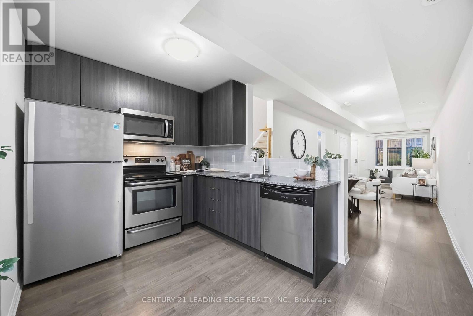 121 - 380 Hopewell Avenue, Toronto, Ontario  M6E 2S2 - Photo 17 - W13683362