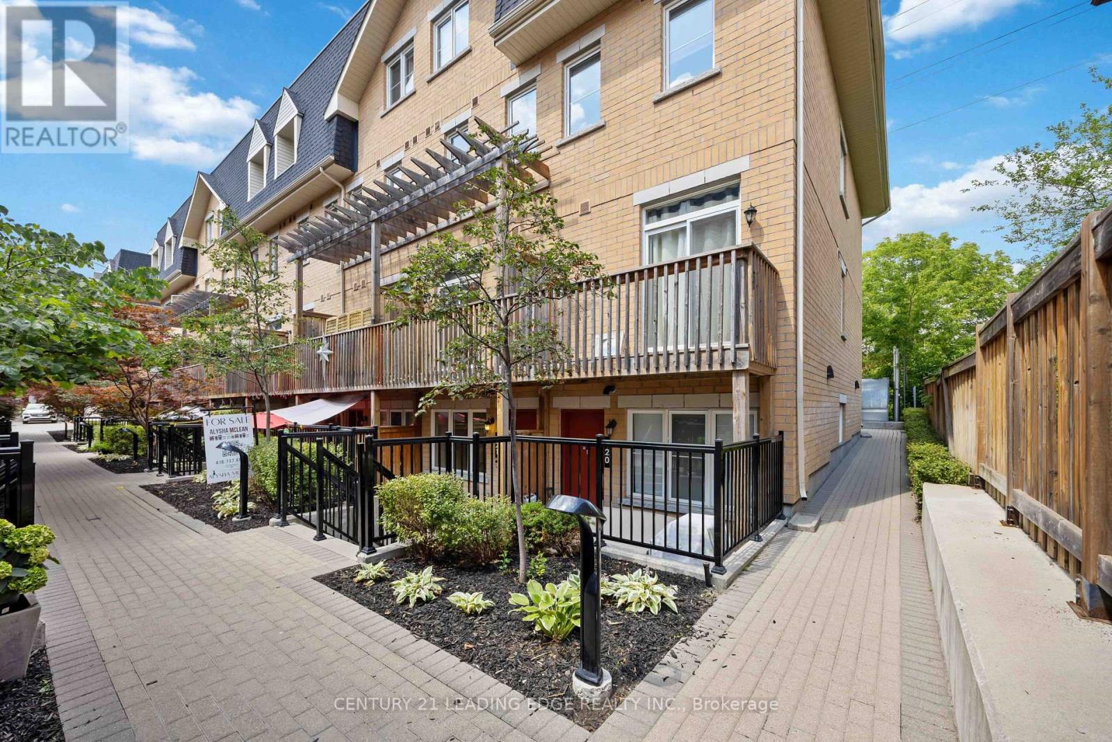 121 - 380 Hopewell Avenue, Toronto, Ontario  M6E 2S2 - Photo 2 - W13683362