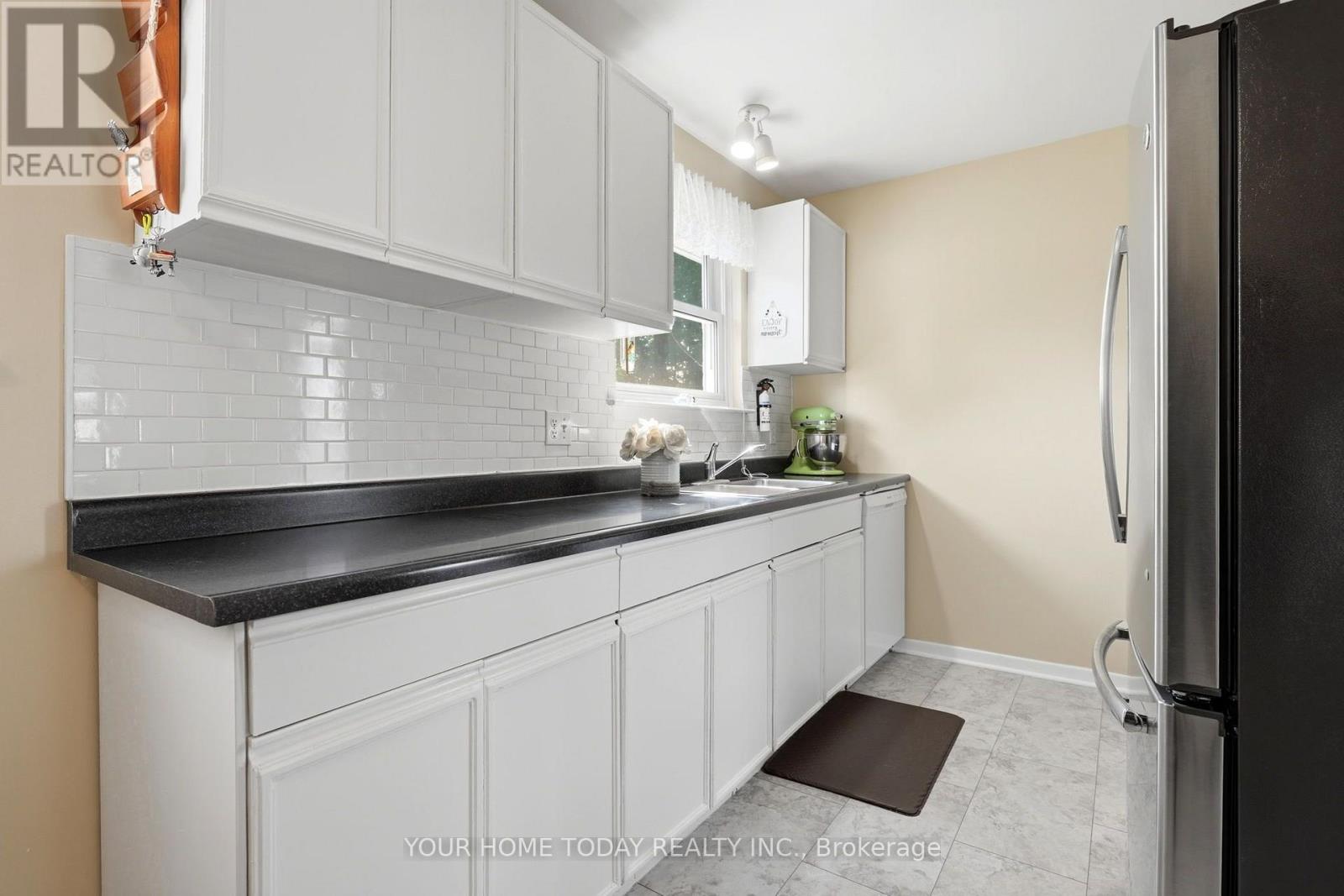 10 Marilyn Crescent, Halton Hills, Ontario  L7G 1K4 - Photo 11 - W13683380