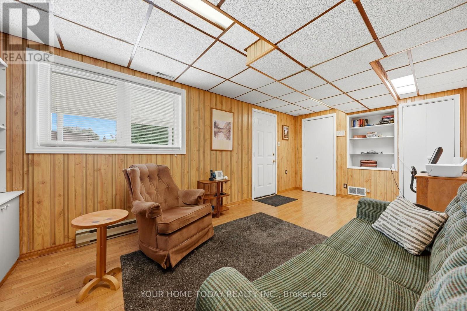 10 Marilyn Crescent, Halton Hills, Ontario  L7G 1K4 - Photo 18 - W13683380
