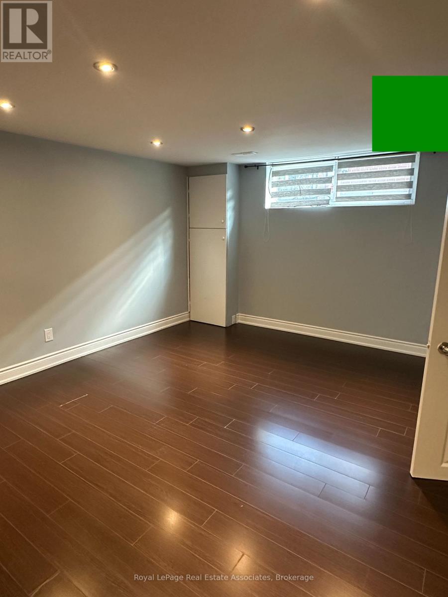 (BASEMENT) - 1590 CORAM CRESCENT