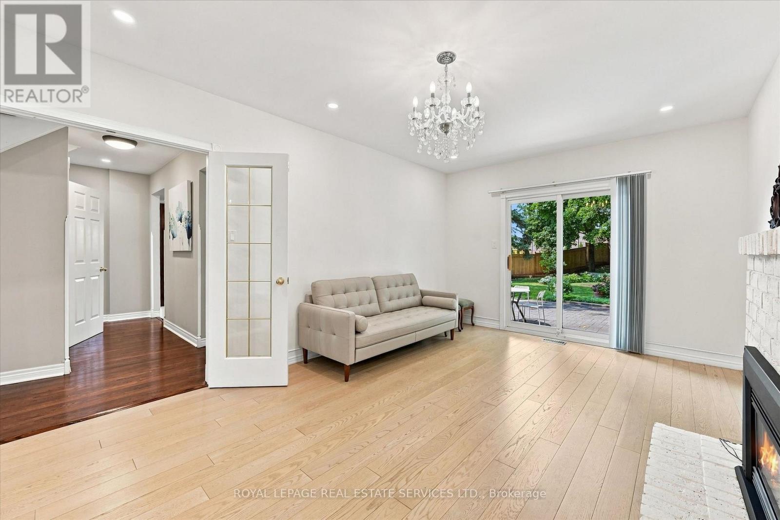 1512 Princeton Crescent, Oakville, Ontario  L6H 4H4 - Photo 20 - W13683424