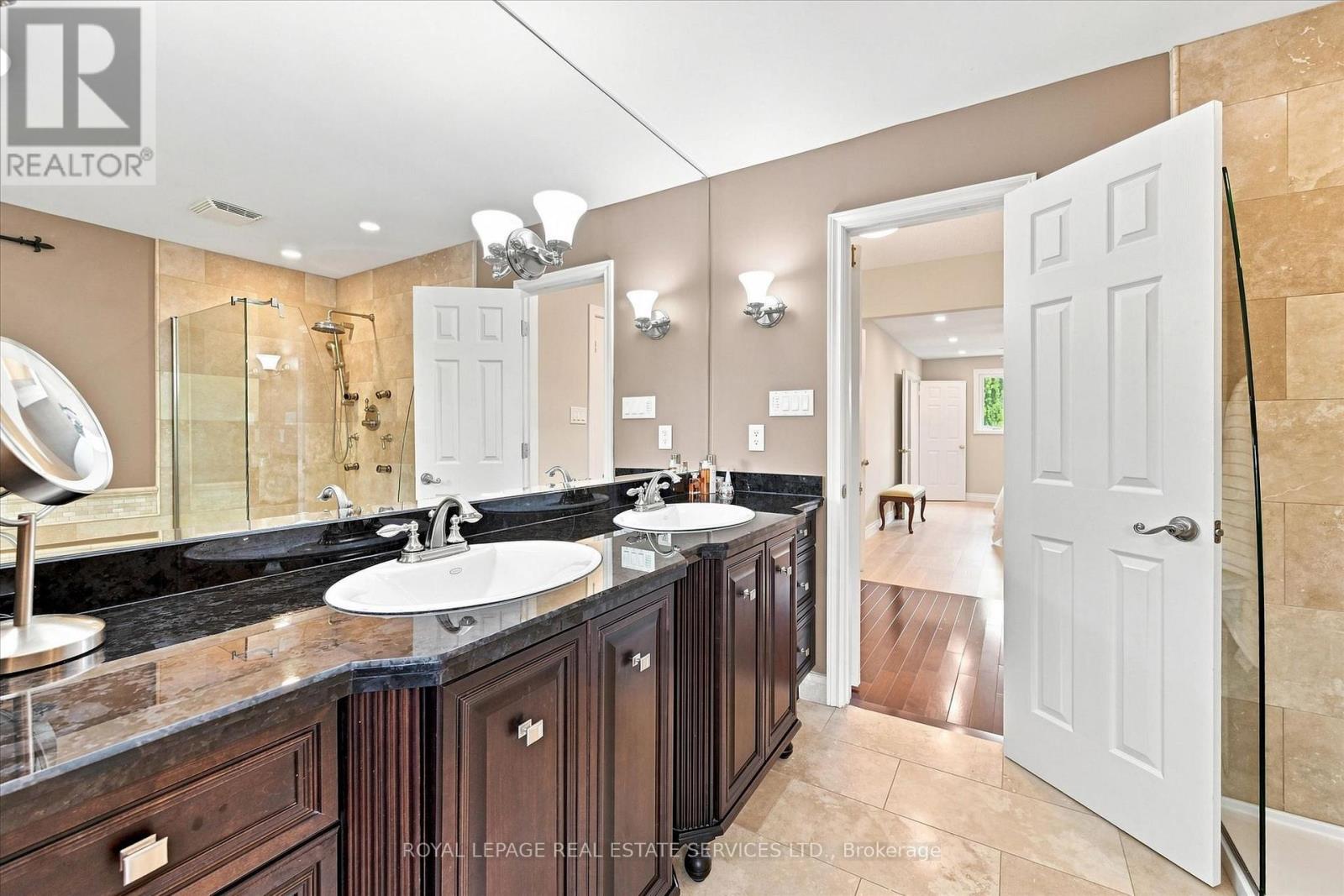 1512 Princeton Crescent, Oakville, Ontario  L6H 4H4 - Photo 30 - W13683424