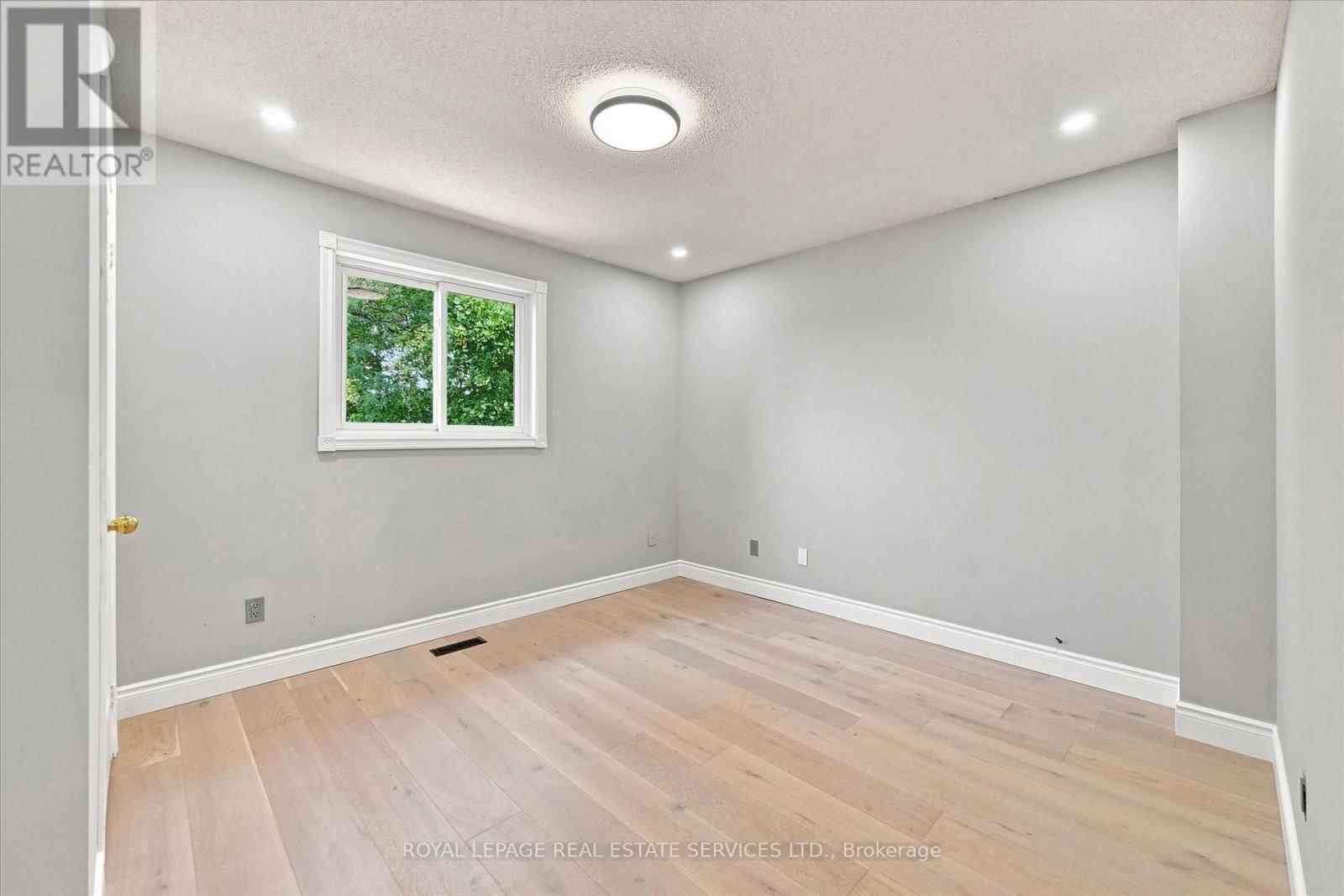 1512 Princeton Crescent, Oakville, Ontario  L6H 4H4 - Photo 31 - W13683424