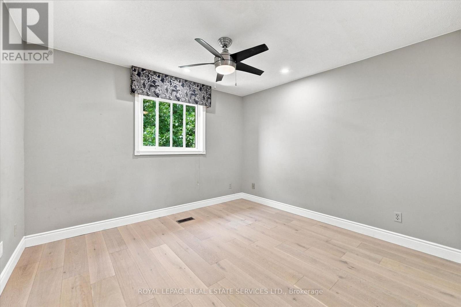 1512 Princeton Crescent, Oakville, Ontario  L6H 4H4 - Photo 32 - W13683424