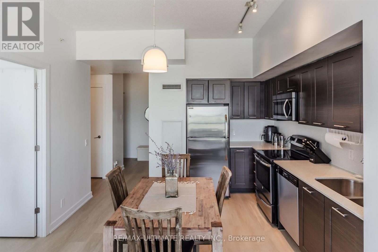 2706 - 2220 Lake Shore Boulevard W, Toronto, Ontario  M8V 1A4 - Photo 9 - W13683426