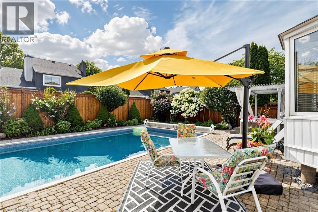 2208 Lancaster Crescent, Burlington, Ontario  L7P 3G5 - Photo 38 - 40856293