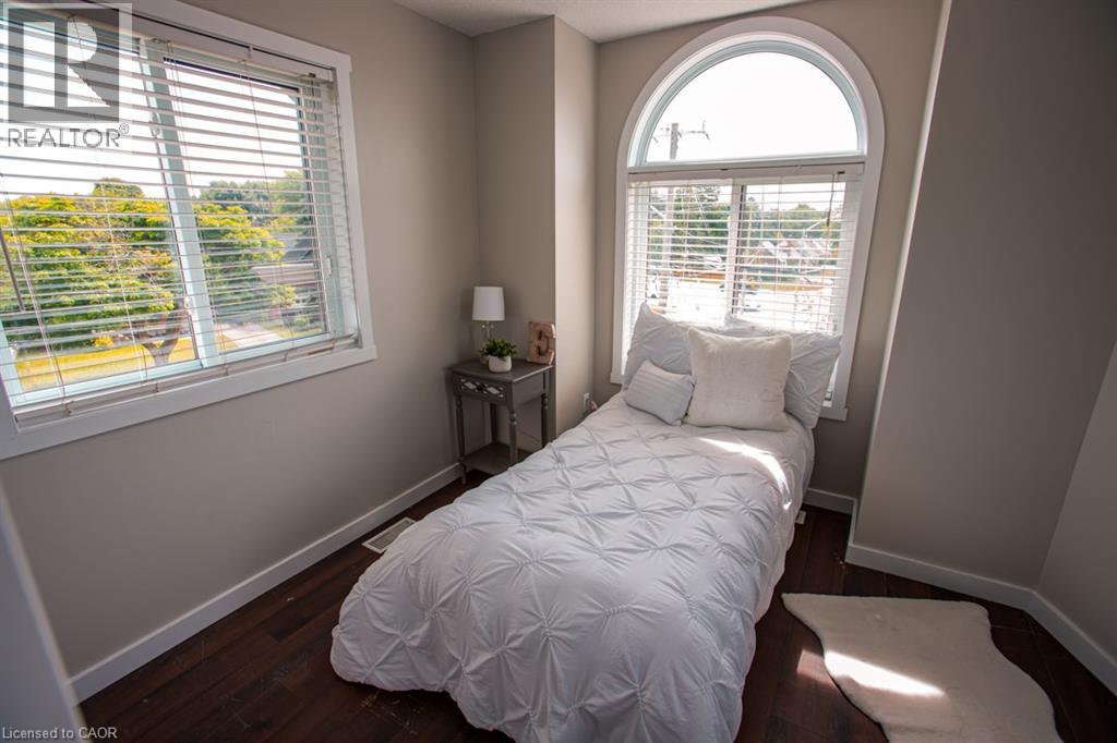 489 East Avenue Unit# B, Kitchener, Ontario  N2H 0A8 - Photo 31 - 40856201