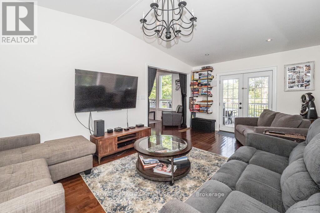 1127 Sunny Lake Road, Gravenhurst, Ontario  P1P 0G3 - Photo 17 - X13683246
