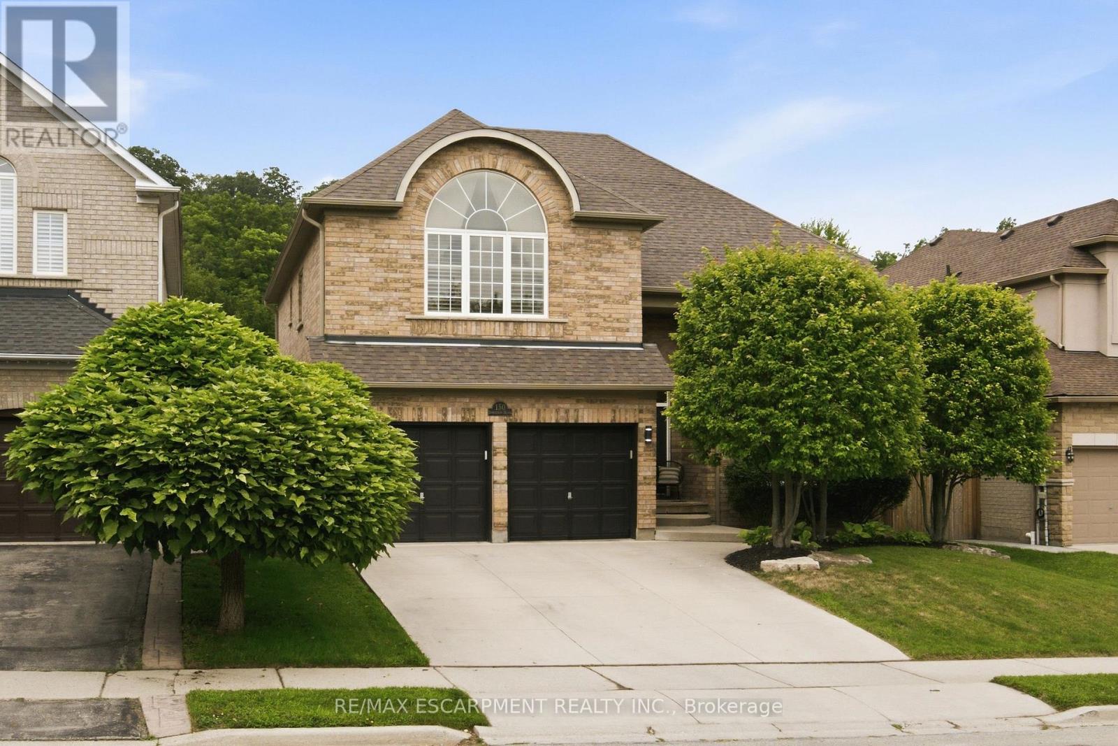 150 Davidson Boulevard, Hamilton, Ontario  L9H 7N6 - Photo 1 - X13683298